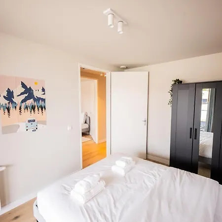 アパート Astonishing 3 Bedroom Serviced 73m2