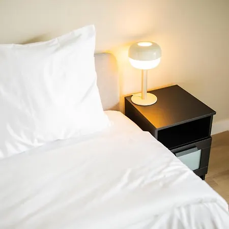 Astonishing 3 Bedroom Serviced 73m2 * ロッテルダム